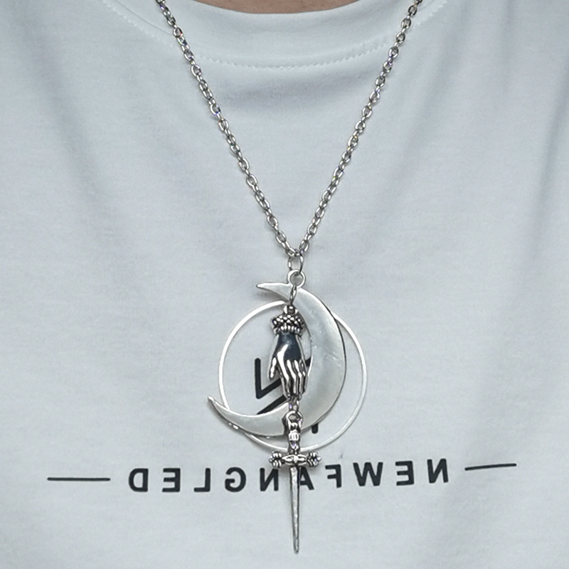 Collar con colgante de Hecate, - Women'S Victorian Accessories reseña y precio